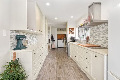 Photo of property in 10 John Road, Fairy Springs, Rotorua, 3015