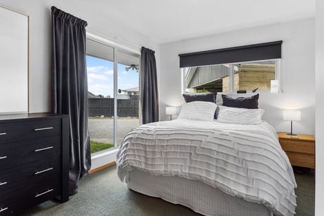 Photo of property in 10 Main North Road, Woodend, 7610