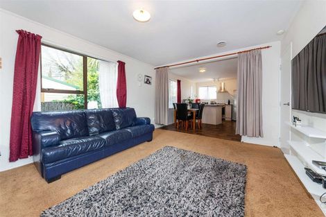 Photo of property in 23 Armada Drive, Ranui, Auckland, 0612