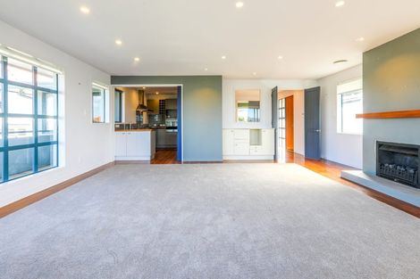 Photo of property in 190 Hurstmere Road, Takapuna, Auckland, 0622