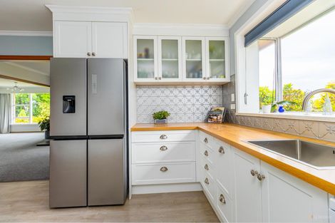 Photo of property in 76 Rhodes Street, Waimate, 7924