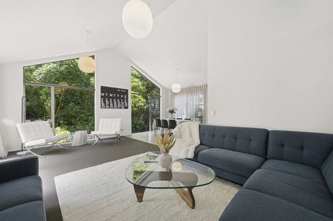 Photo of property in 45 Burma Road, Khandallah, Wellington, 6035