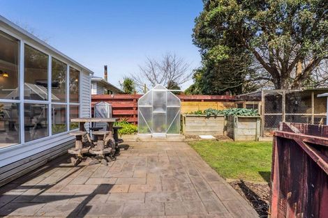 Photo of property in 12 Miro Street, Merrilands, New Plymouth, 4312