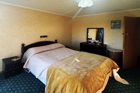 Photo of property in 221 Titiroa Pine Bush Road, Waimahaka, Wyndham, 9891