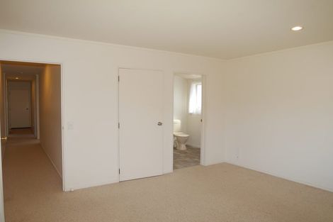 Photo of property in 125 Queens Road, Waikanae Beach, Waikanae, 5036