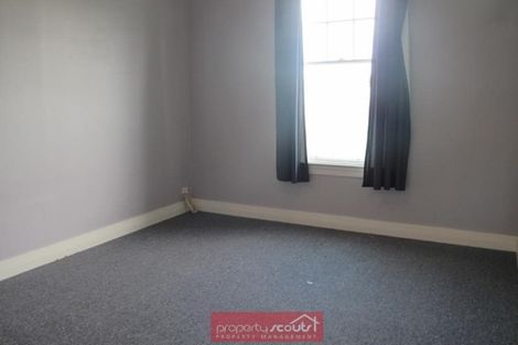 Photo of property in 37 Macandrew Road, South Dunedin, Dunedin, 9012