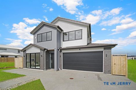 Photo of property in 17 Kaitiaki Drive, Clarks Beach, 2122