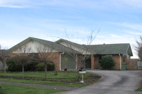 Photo of property in 35 Bouverie Crescent, Flagstaff, Hamilton, 3210