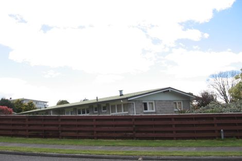Photo of property in 15 Alberta Street, Acacia Bay, Taupo, 3330