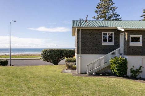 Photo of property in 78 Marine Parade, Mount Maunganui, 3116