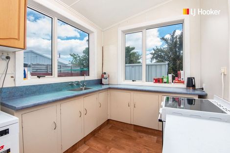 Photo of property in 68 Royal Crescent, Saint Kilda, Dunedin, 9012