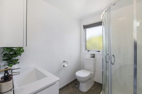 Photo of property in 1/19 Ranui Terrace, Tawa, Wellington, 5028