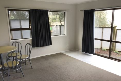 Photo of property in 25 Tobruk Crescent, Milford, Auckland, 0620