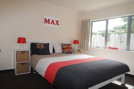 Photo of property in 151 Realm Drive, Paraparaumu, 5032