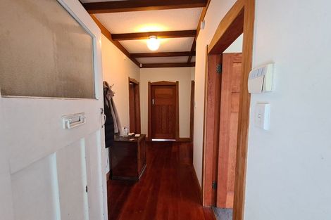 Photo of property in 76 Glenmore Street, Northland, Wellington, 6012