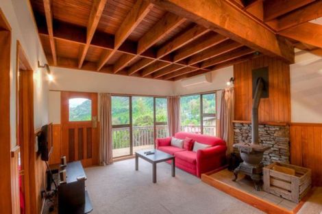 Photo of property in 24a Mckerrow Place, Sunshine Bay, Queenstown, 9300