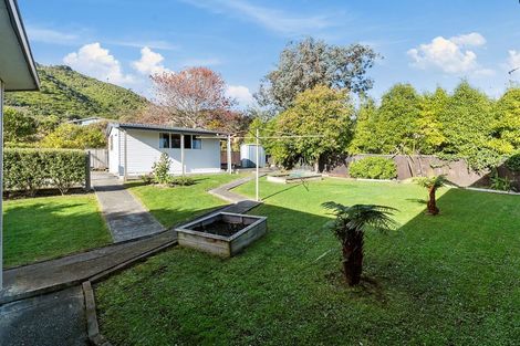 Photo of property in 29 Huia Street, Waikanae, 5036