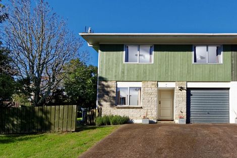 Photo of property in 2/49 Seabrook Avenue, New Lynn, Auckland, 0600