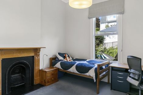 Photo of property in 31 Rawhiti Terrace, Kelburn, Wellington, 6012