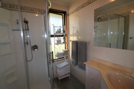 Photo of property in 167 Heretaunga Road, Maharahara, Dannevirke, 4972