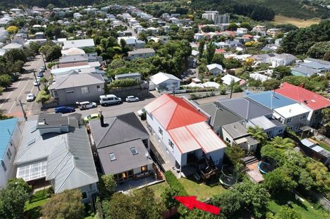 Photo of property in 52 Stanley Street, Berhampore, Wellington, 6023