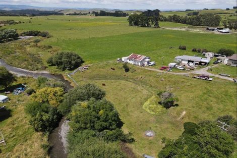 Photo of property in 747 Maharahara Road, Maharahara, Dannevirke, 4972