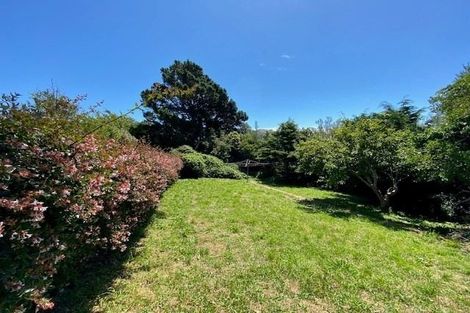 Photo of property in 37 Ranui Terrace, Tawa, Wellington, 5028