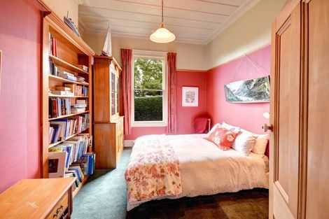 Photo of property in 1 Alison Crescent, Belleknowes, Dunedin, 9011