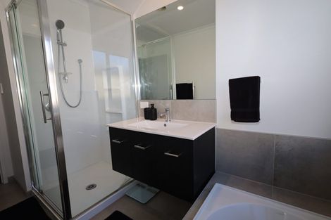 Photo of property in 2 Bill Miller Drive, Papamoa, 3118