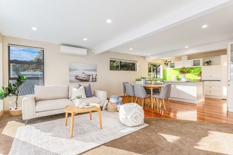 Photo of property in 24 Sunset Parade, Plimmerton, Porirua, 5026