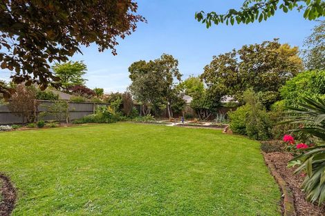Photo of property in 201 Wairakei Road, Bryndwr, Christchurch, 8053
