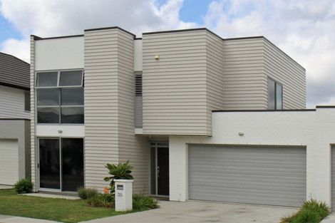 Photo of property in 30 Phar Lap Crescent, Takanini, 2112