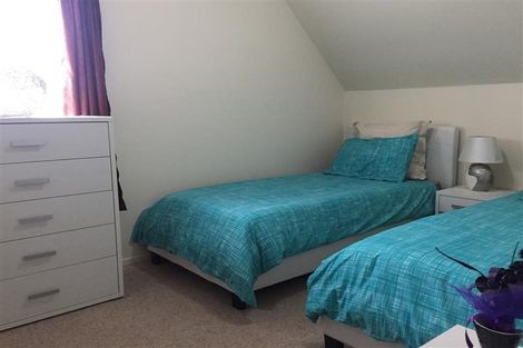 Photo of property in 302a Triangle Road, Massey, Auckland, 0614