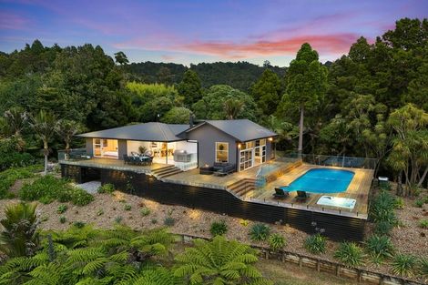 Photo of property in 91 Mountain Road, Henderson Valley, Auckland, 0612