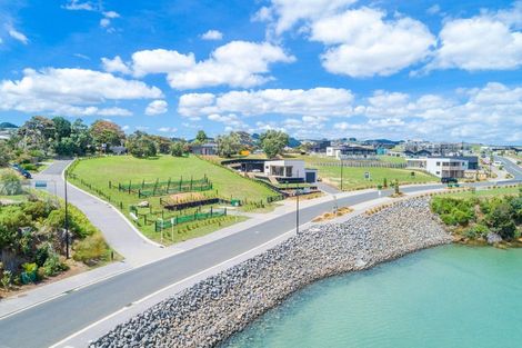 Photo of property in 5 Rangitahi Road, Raglan, 3225