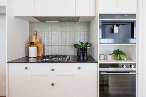 Photo of property in 69 Atlantic Drive, Fitzherbert, Palmerston North, 4410