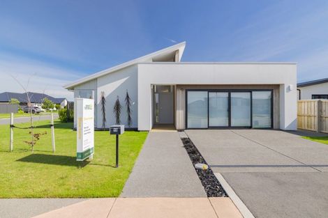 Photo of property in 13 Finstock Way, Rolleston, 7614