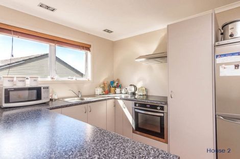 Photo of property in 25a Eastglen Road, Glen Eden, Auckland, 0602