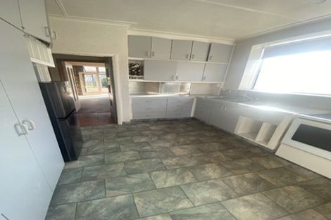 Photo of property in 107 Macandrew Road, South Dunedin, Dunedin, 9012