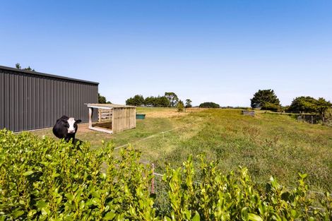 Photo of property in 1491 Eltham Road, Kaponga, Hawera, 4679