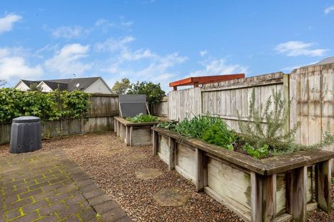 Photo of property in 16 Amery Place, Papamoa Beach, Papamoa, 3118