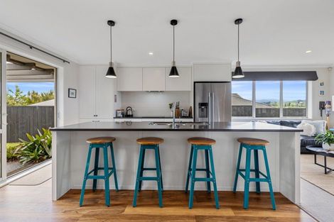 Photo of property in 10 Carex Close, Pyes Pa, Tauranga, 3112