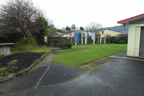 Photo of property in 63 Hillside Drive, Maoribank, Upper Hutt, 5018