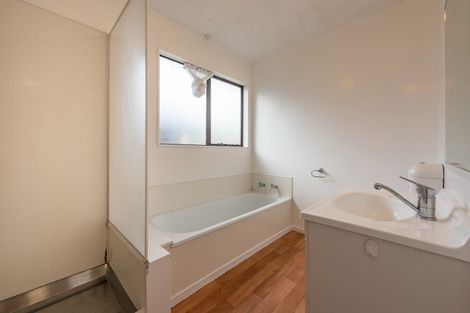 Photo of property in 25b Kemp Street, Kilbirnie, Wellington, 6022