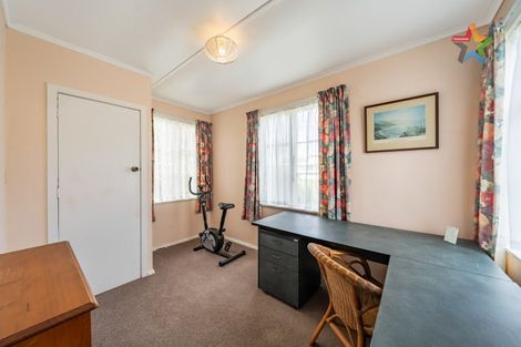 Photo of property in 6 Lockwood Crescent, Taita, Lower Hutt, 5011
