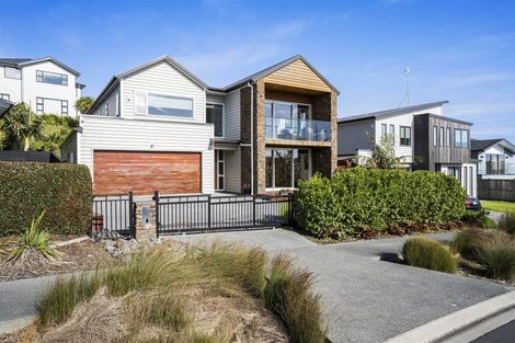 Photo of property in 30 Bounty Road, Long Bay, Auckland, 0630