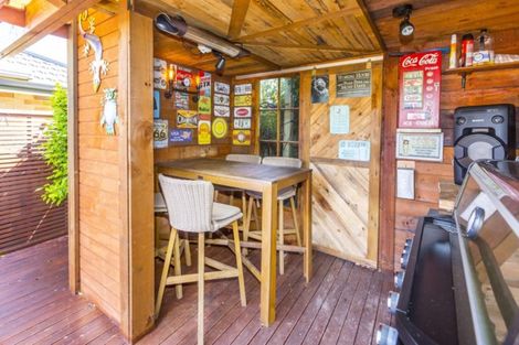 Photo of property in 8 Ronald Scott Grove, Riverstone Terraces, Upper Hutt, 5018