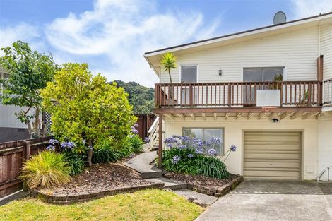 Photo of property in 1/20 Dakota Grove, Totara Park, Upper Hutt, 5018