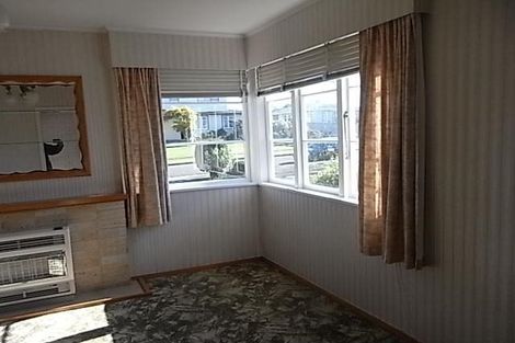 Photo of property in 28 Galway Avenue, Hokowhitu, Palmerston North, 4410