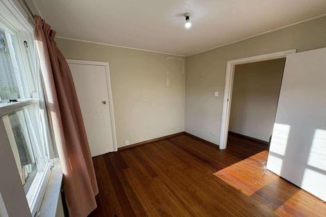 Photo of property in 21 Montgomery Avenue, Karori, Wellington, 6012